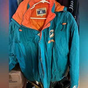 Starter brand men’s XL Miami Dolphins Winter jacket.